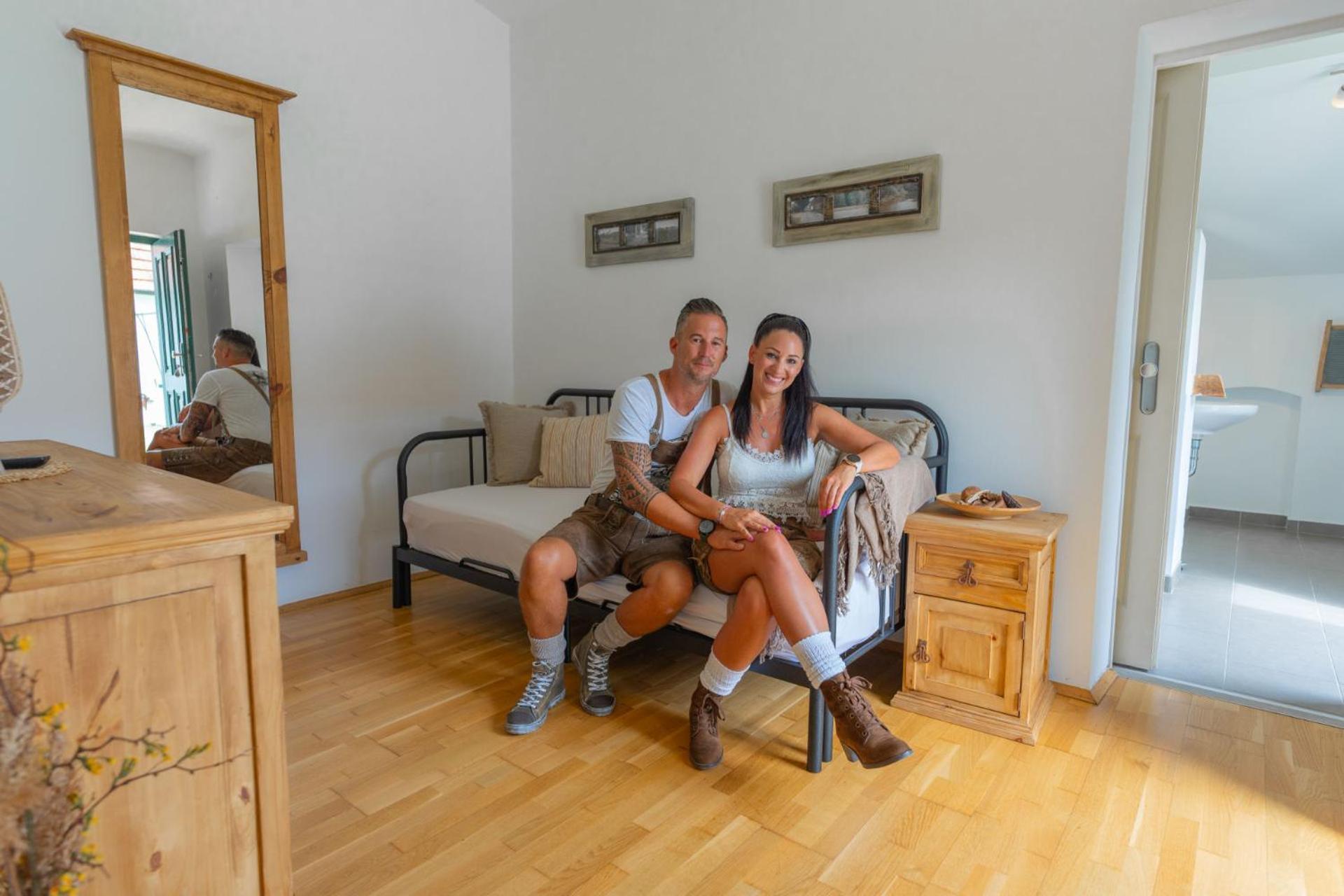 Winzerhof Kuessler - Weinviertel Hotel Stillfried ภายนอก รูปภาพ