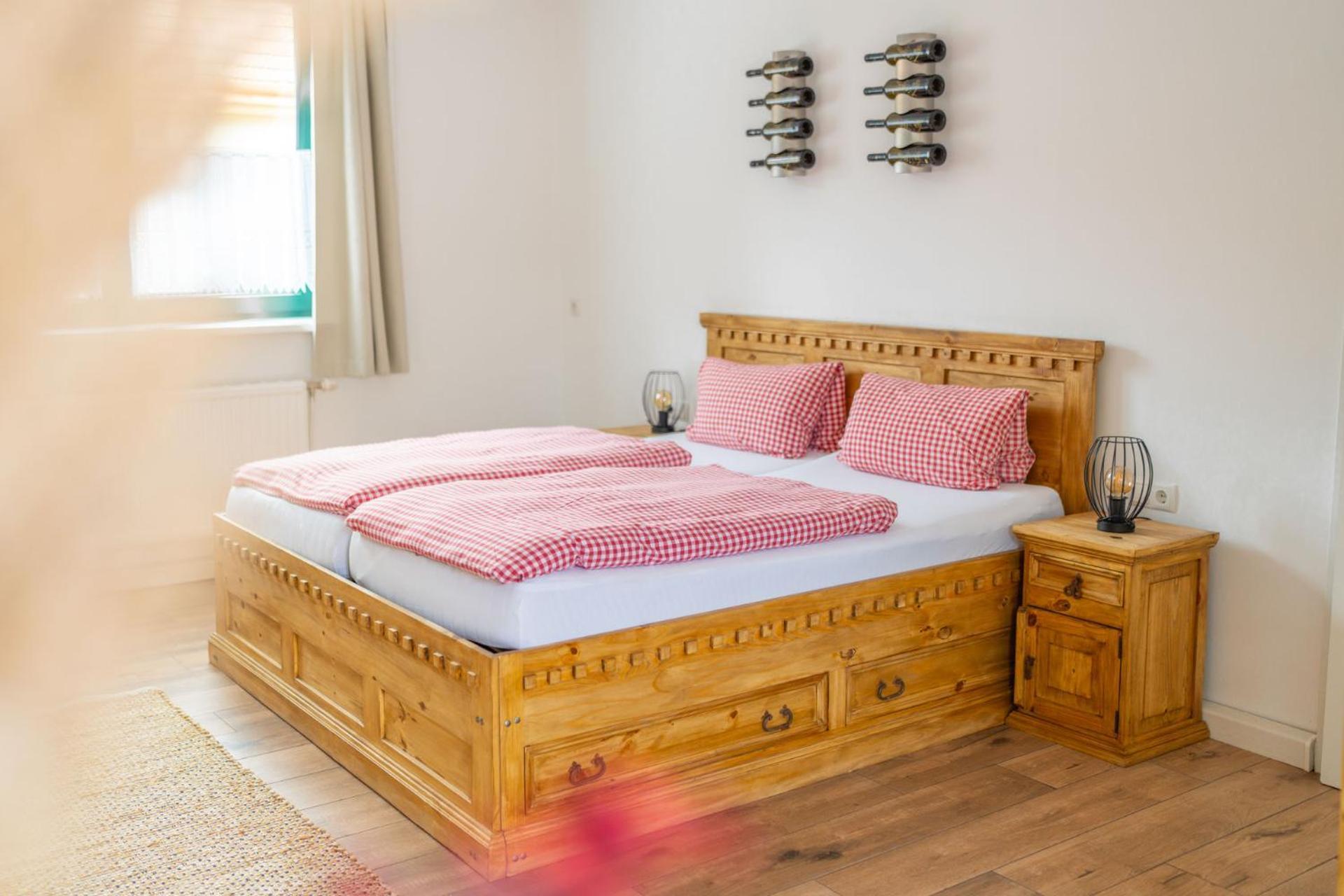 Winzerhof Kuessler - Weinviertel Hotel Stillfried ภายนอก รูปภาพ