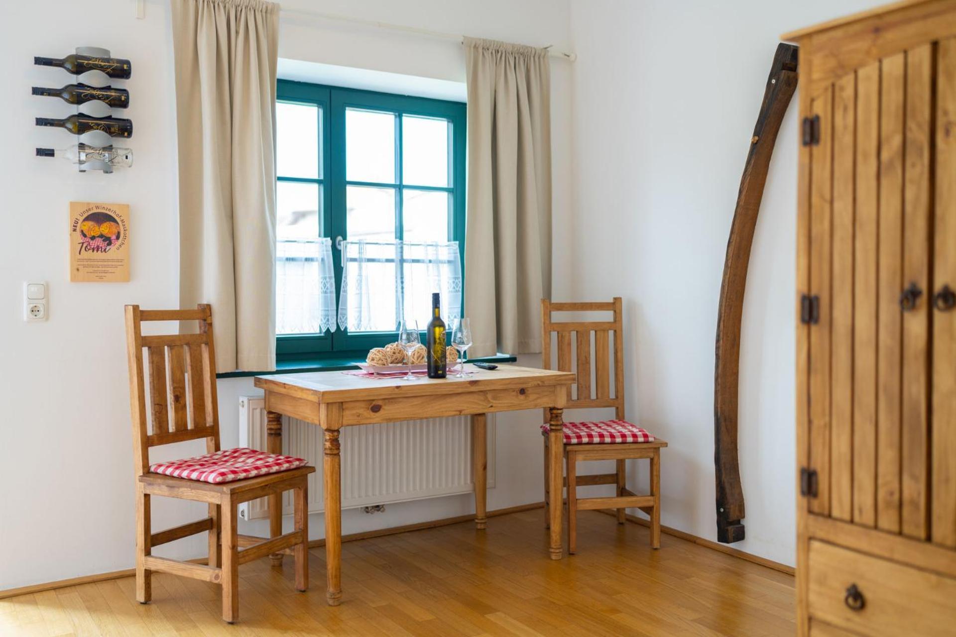 Winzerhof Kuessler - Weinviertel Hotel Stillfried ภายนอก รูปภาพ